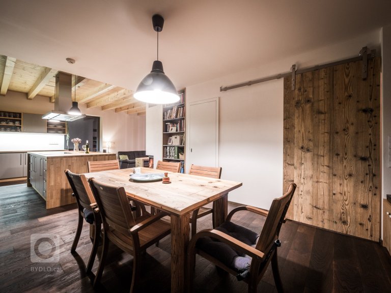 add picture to album