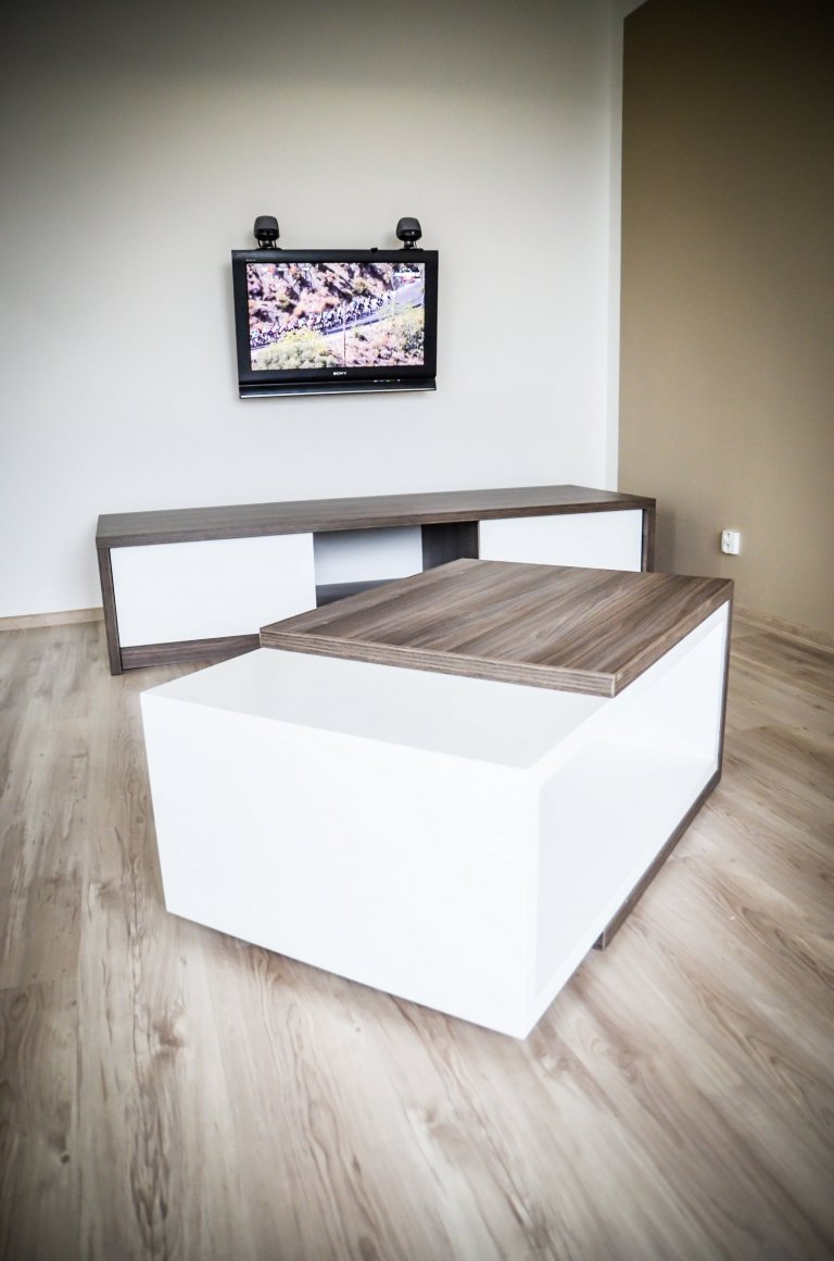 V jednoduchosti je krása a u malých prostorů to platí snad dokonce dvojnásob. A právě proto bylo u realizace tohoto menšího bytu důležité sladit celý koncept…