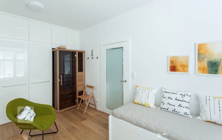 add picture to album