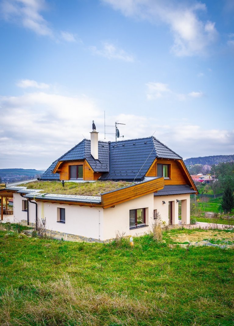 RD s použitím přírodních stavebních materiálů