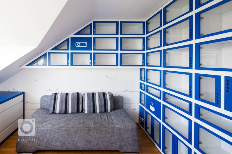 add picture to album