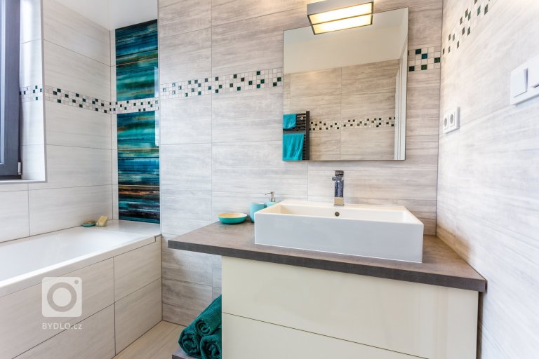 add picture to album