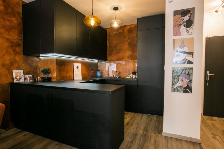 Kuchyňa s obývačkou v industriálnom štýle