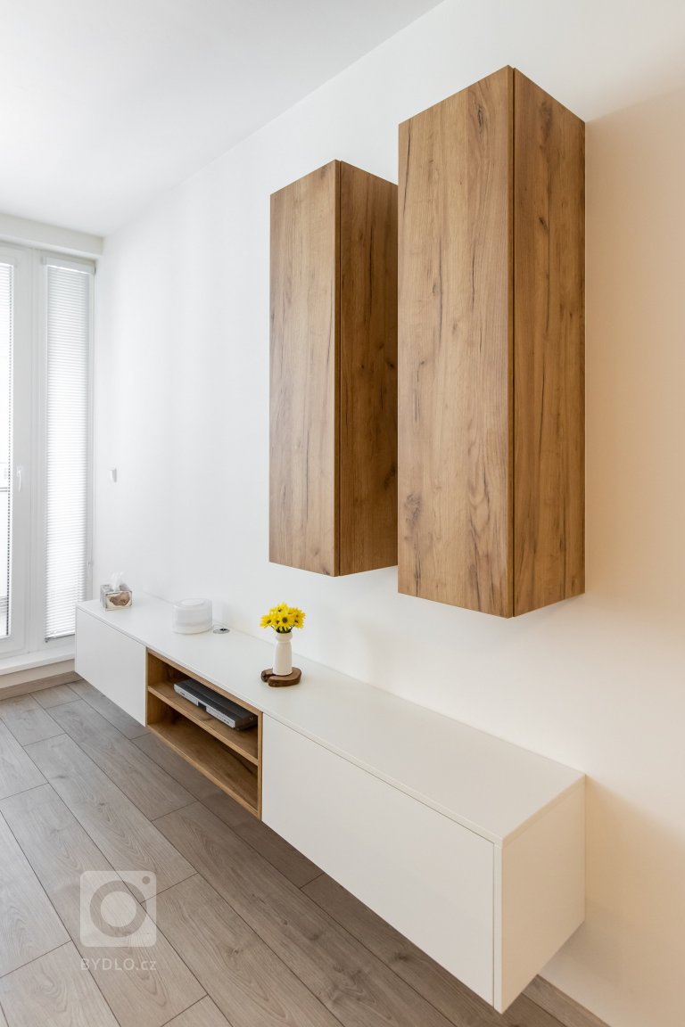 add picture to album