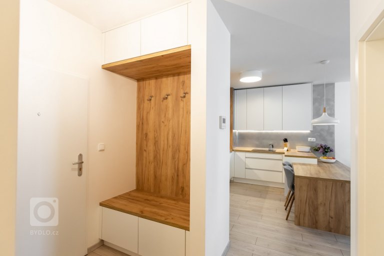 add picture to album