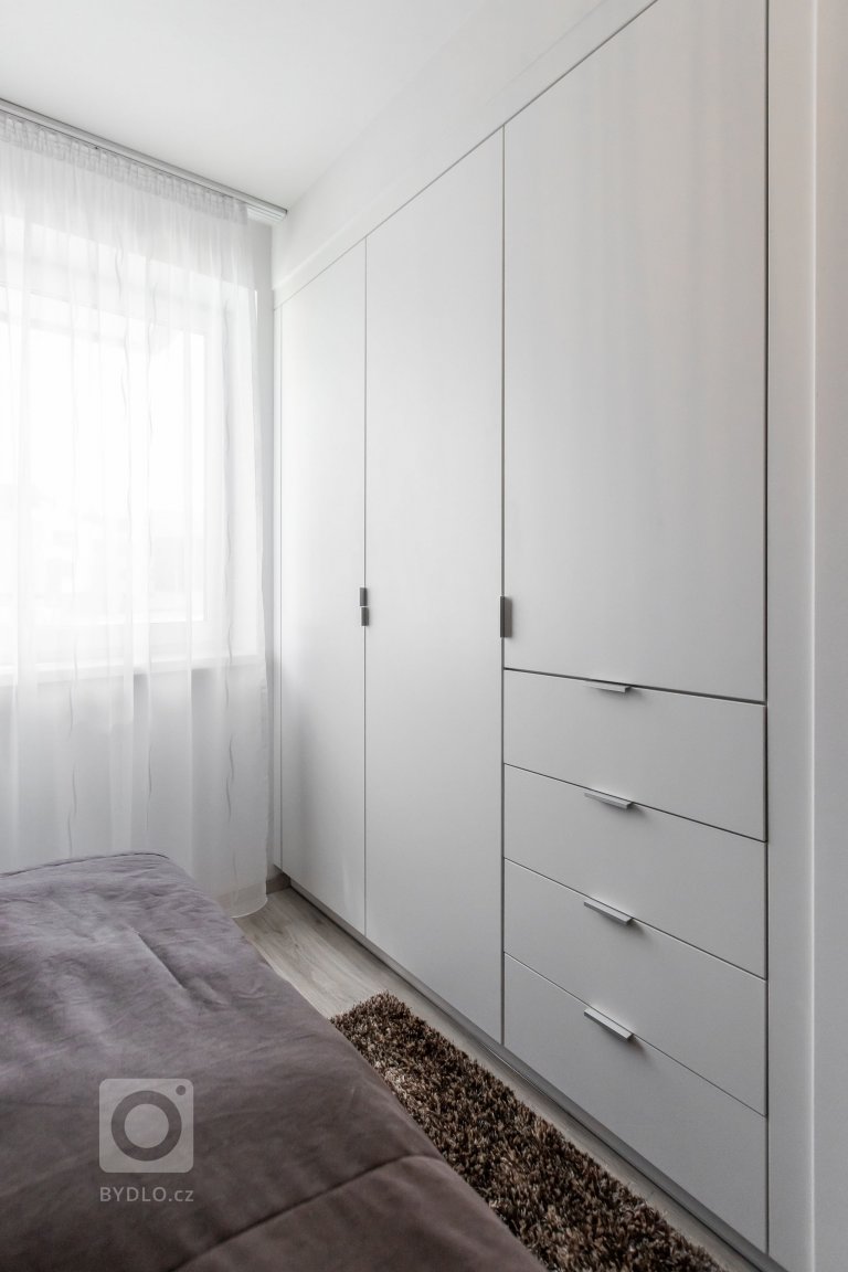 add picture to album