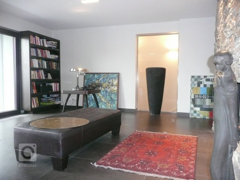 add picture to album