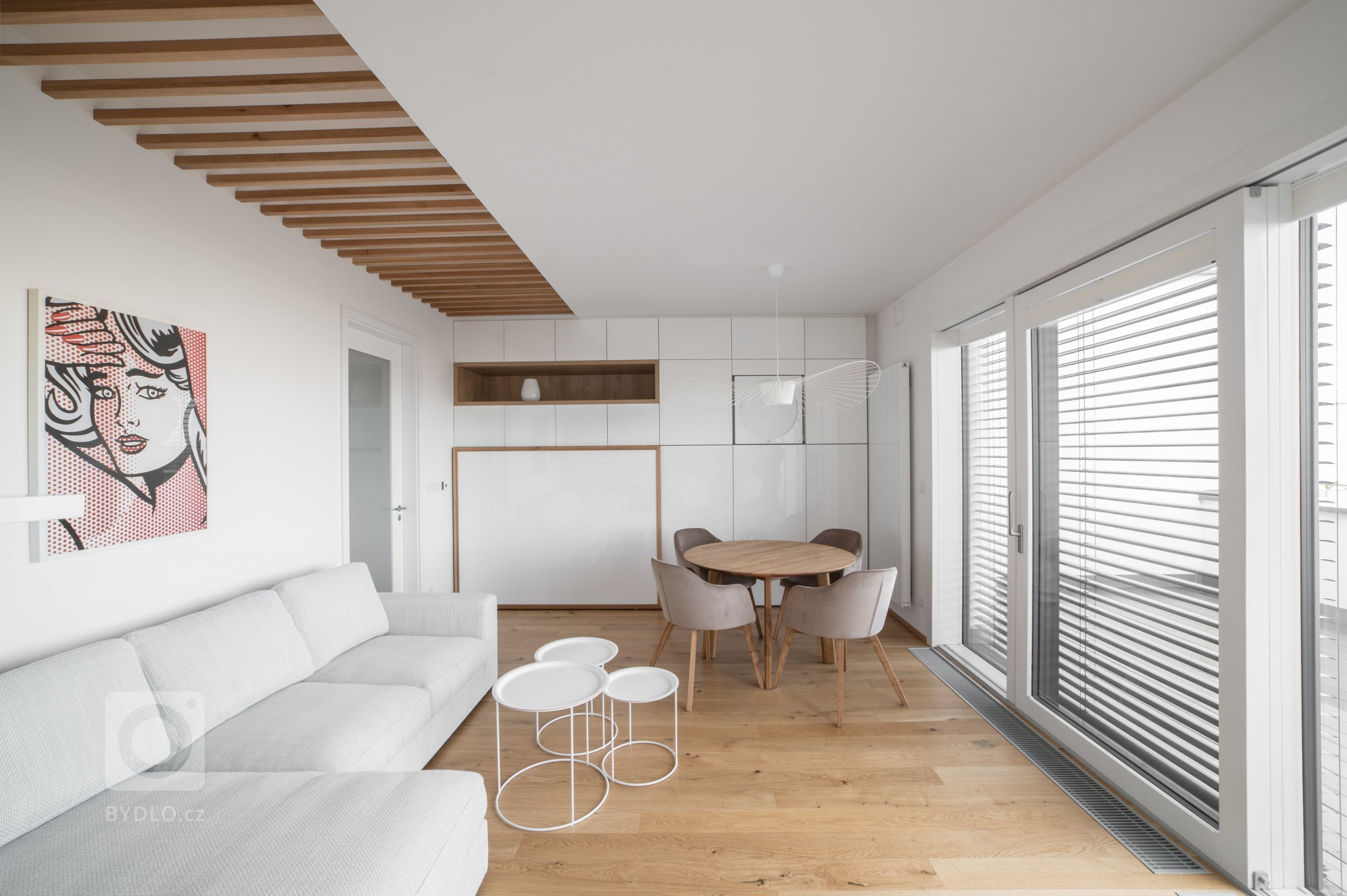 Práce na návrhu bytu v novostavbě La Crone pro nás byla moc hezkou výzvou. Majitelka - úžasná žena- si přála elegantní, jemný, světlý, vzdušný interiér.…