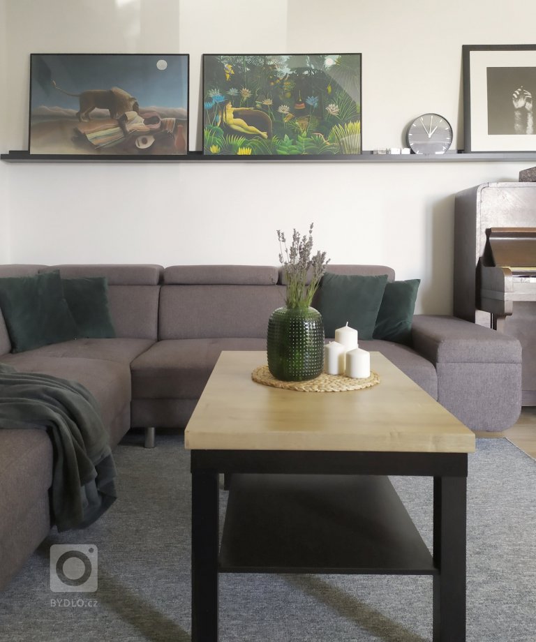 add picture to album