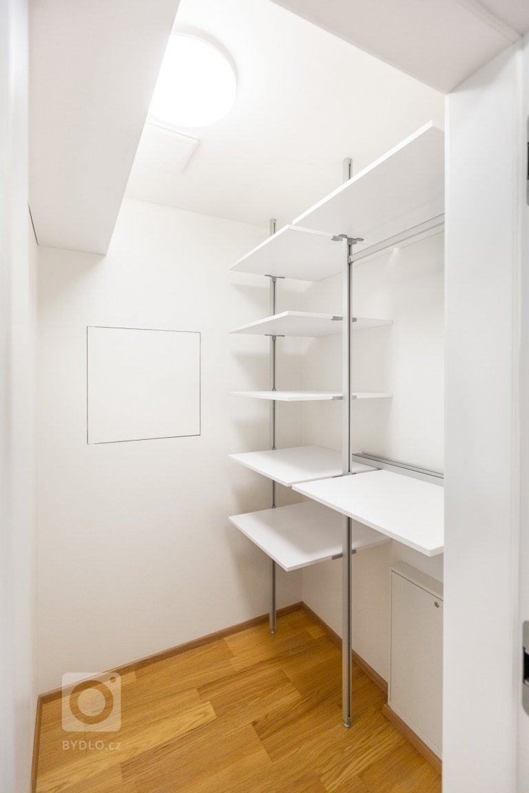 add picture to album