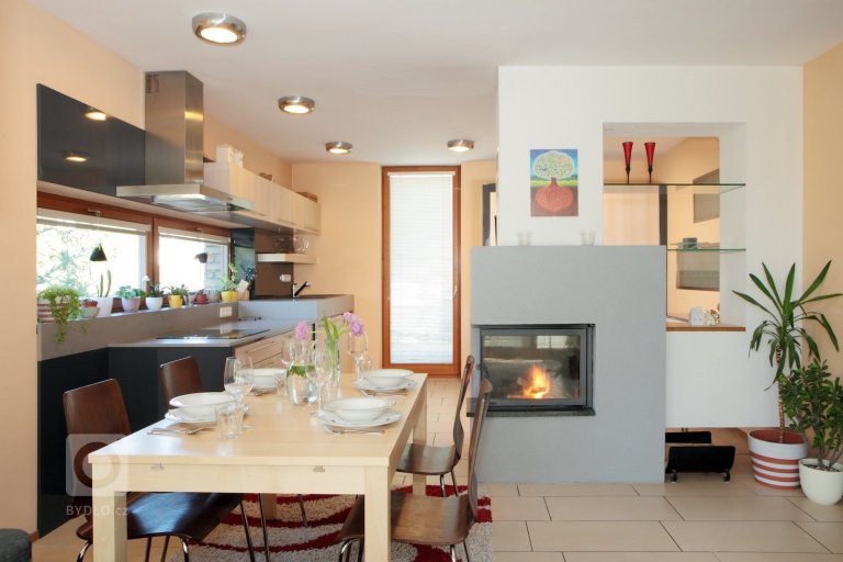 add picture to album