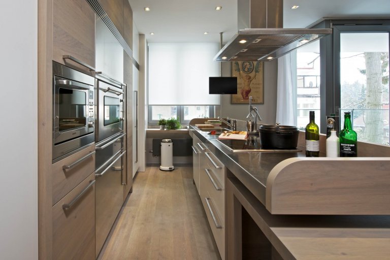 POHODLNÝ BYT PRO ČTYŘČLENNOU RODINU

Vychází&nbsp;z&nbsp;obdivu&nbsp;ke&nbsp;skandinávskému stylu bydlení, přírodním materiálům&nbsp;a&nbsp;světlým barvám.…