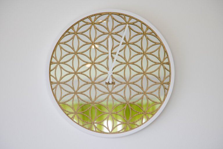 Do tohoto projektu jsem vstoupila až ve fázi, kdy byla hotová podlaha a dveře. Držela jsem se tudíž dané barevnosti, tzn. dřevěný dekor wenge v kombinaci s…