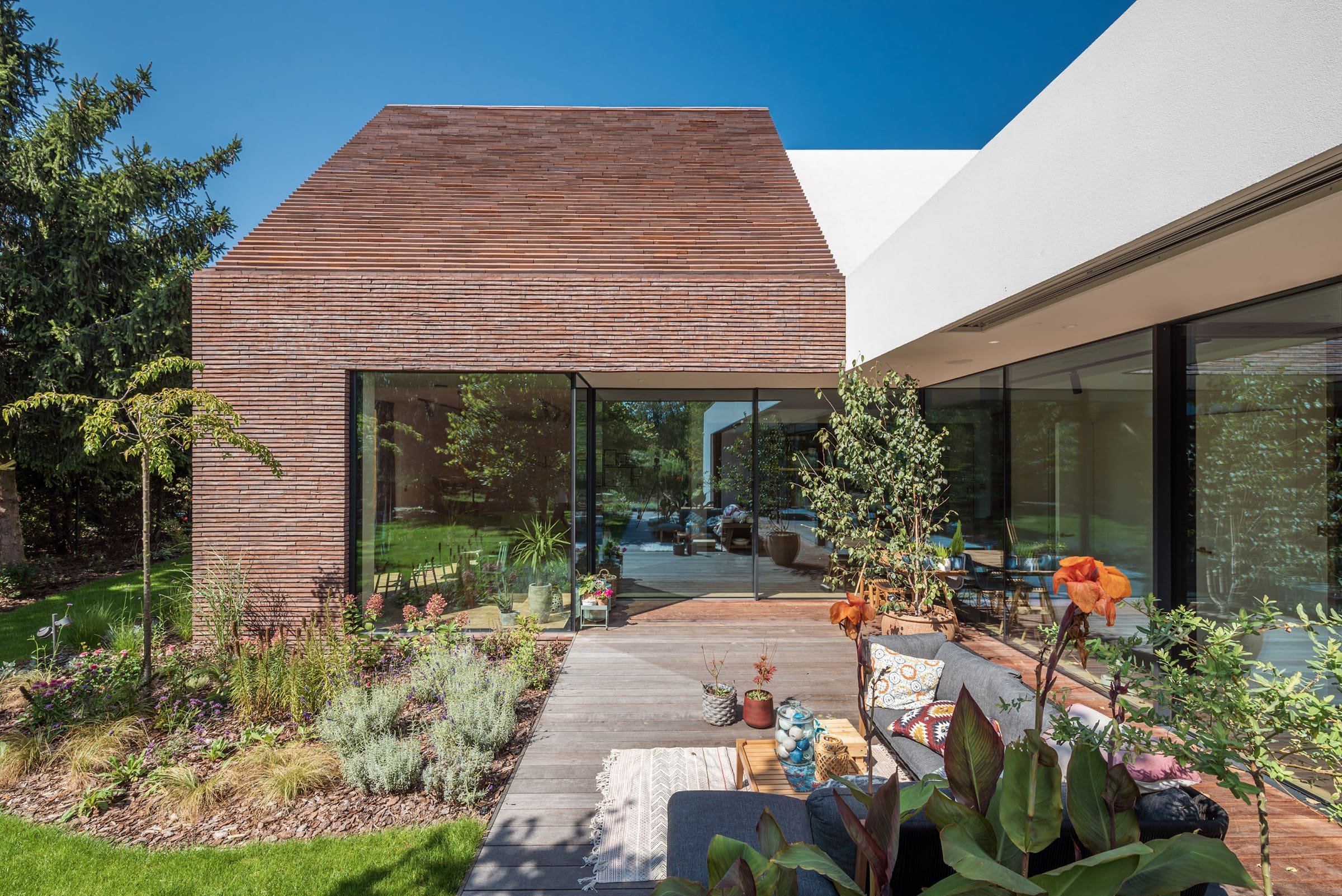 Broken House – originální dům, který zapadá do okolí