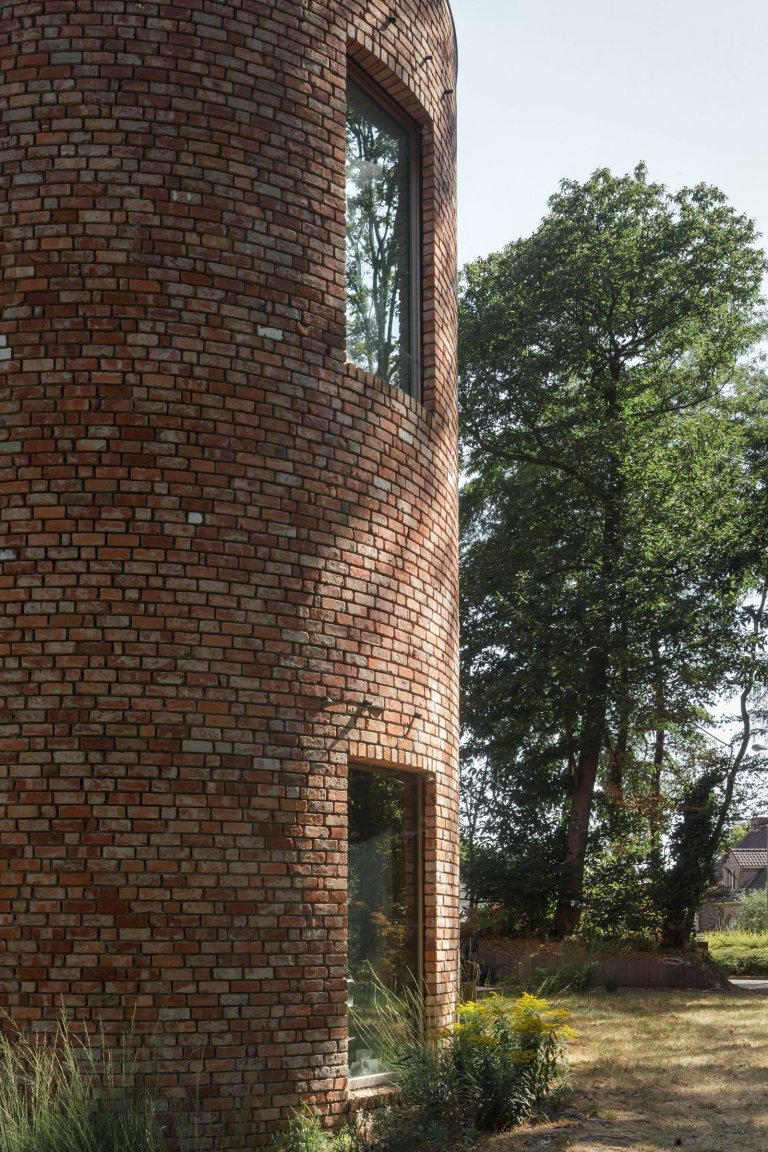 Dům v Belgii z recyklovaných cihel