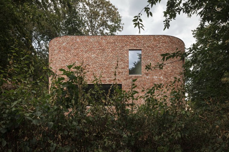 Dům v Belgii z recyklovaných cihel