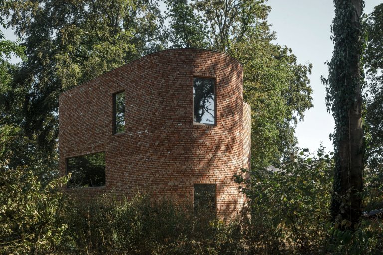 Dům v Belgii z recyklovaných cihel
