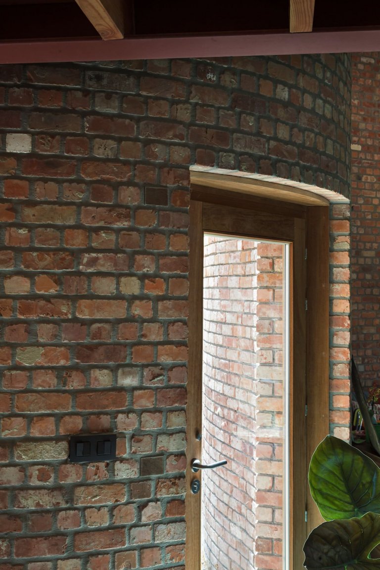 Dům v Belgii z recyklovaných cihel