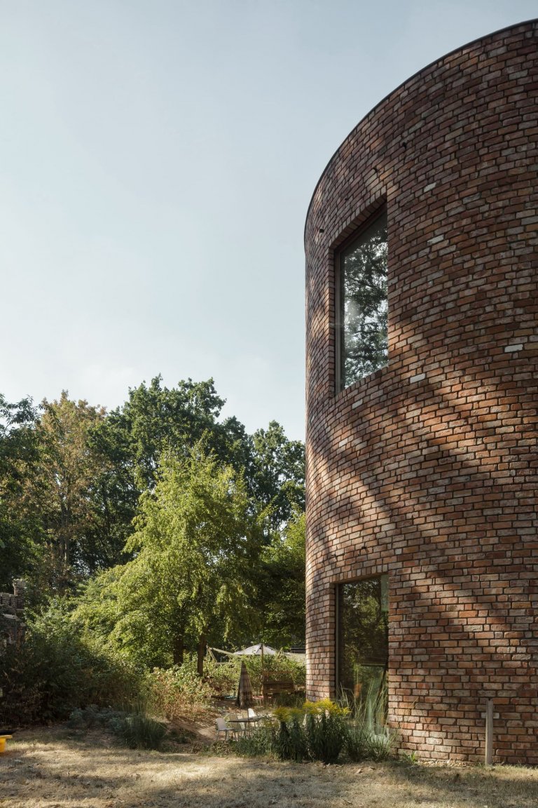 Dům v Belgii z recyklovaných cihel