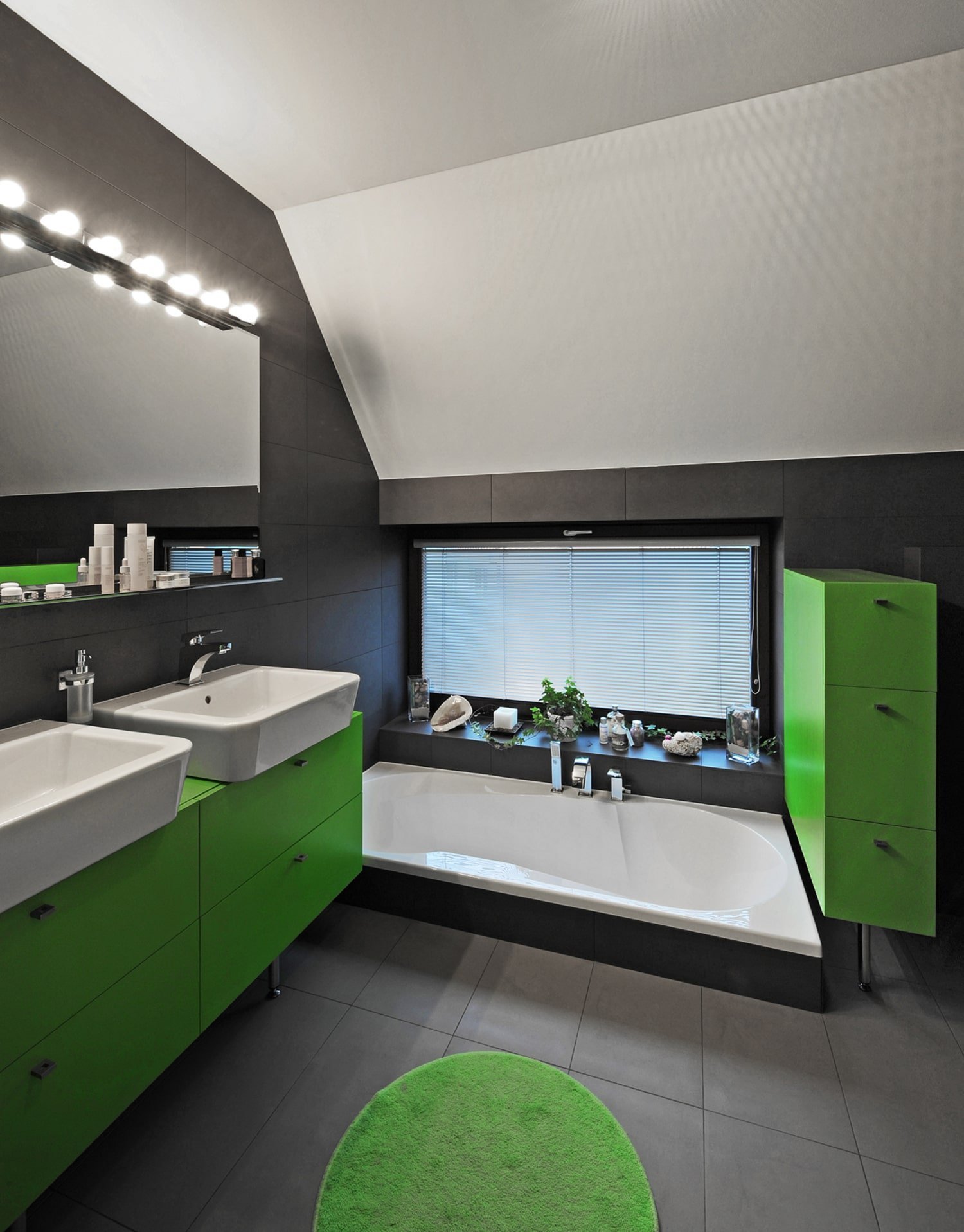 Dva domy v Popovičkách