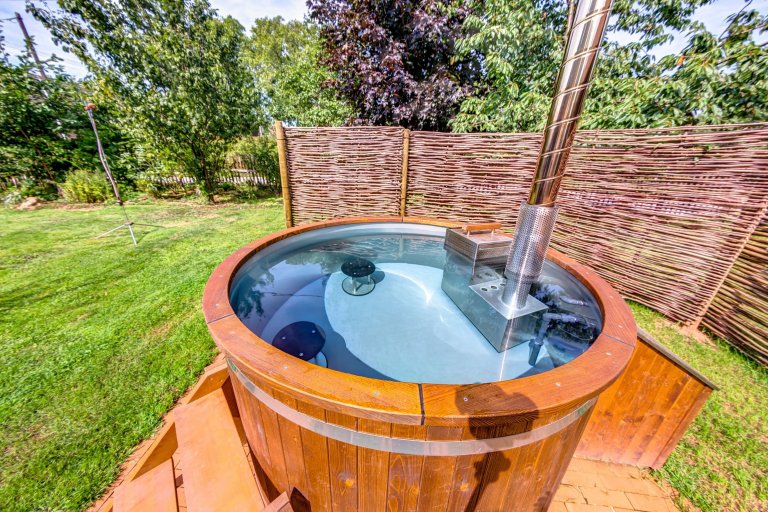 Malebná chaloupka pod Krakonošovem