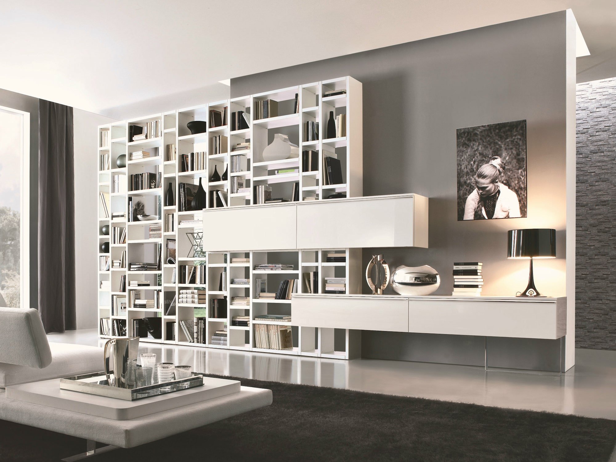 Police na knihy jako výstřelek designérů