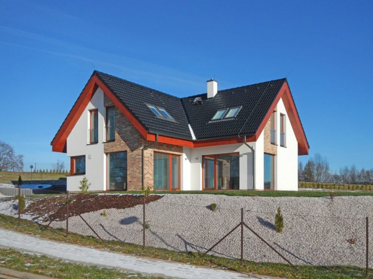 Proč vybrat na střechu keramickou střešní krytinu?