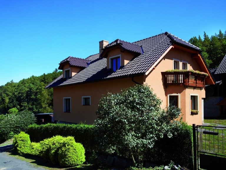 Proč vybrat na střechu keramickou střešní krytinu?