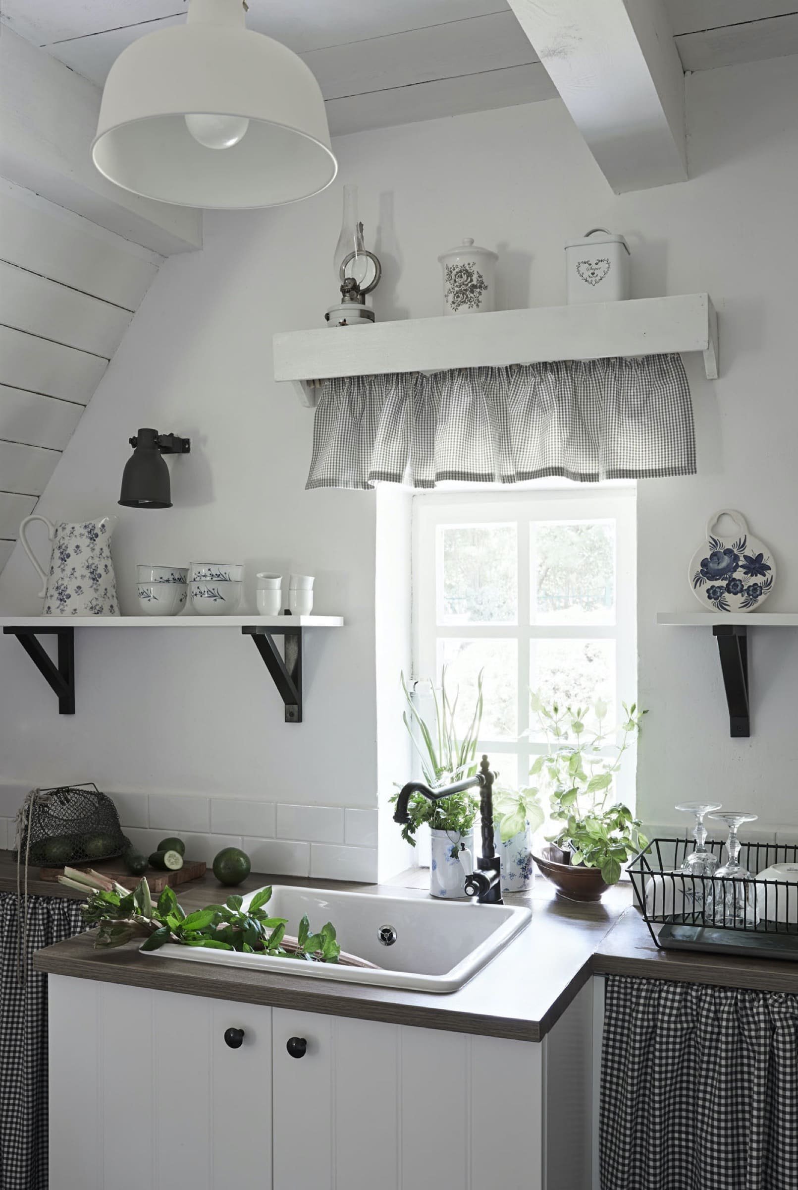 Půvabný dům v údolí luk