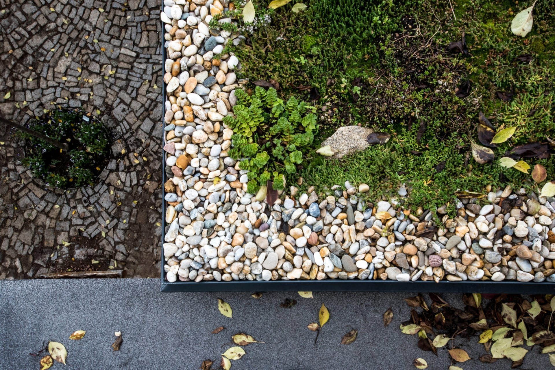 Rodinný dům na dně zavřeného lomu