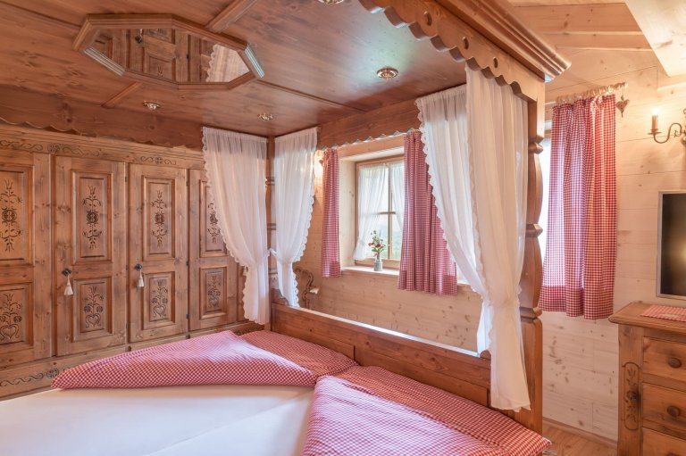Tradiční alpská roubenka s moderní tváří