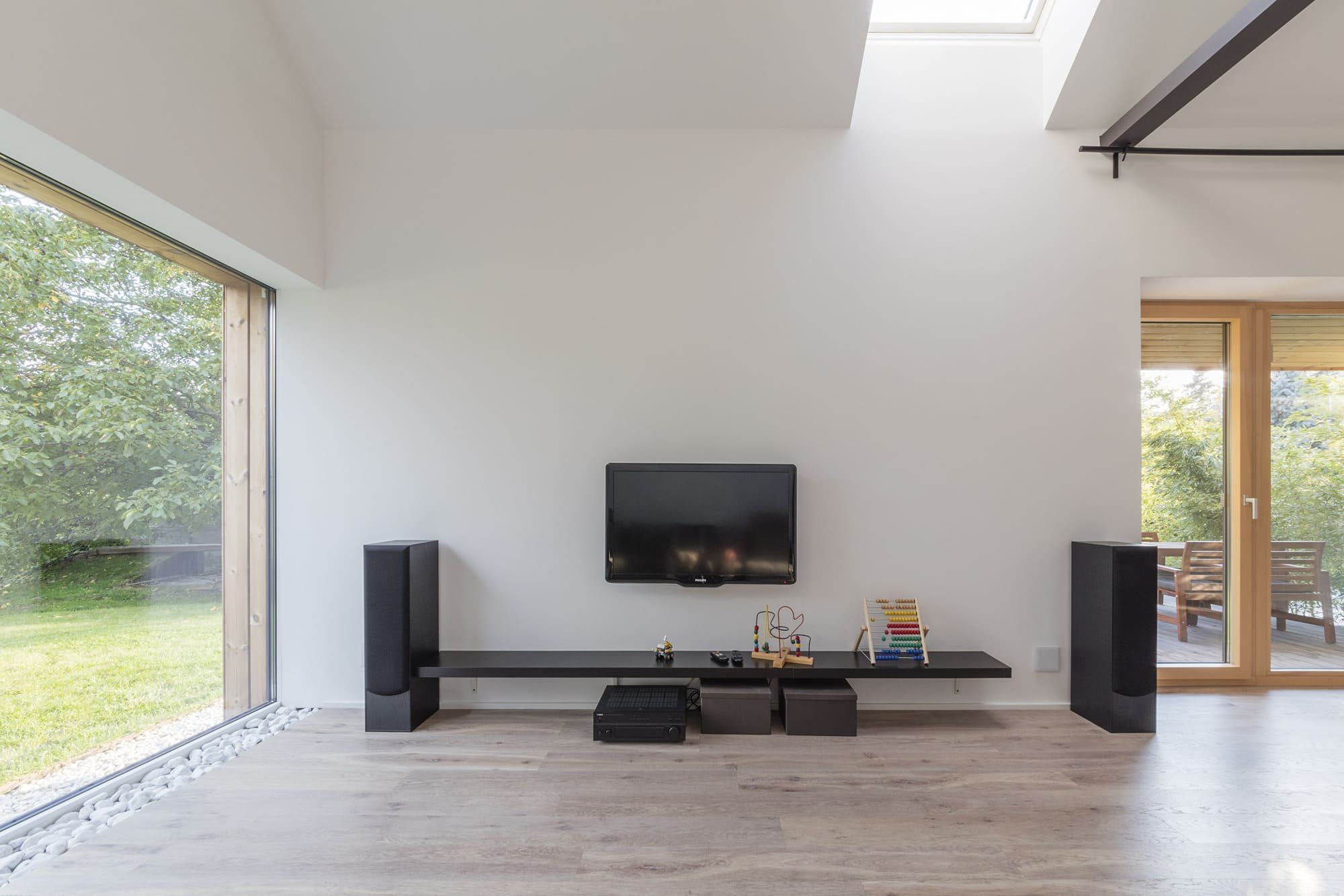 Ze starého stavení má moderní venkovský dům