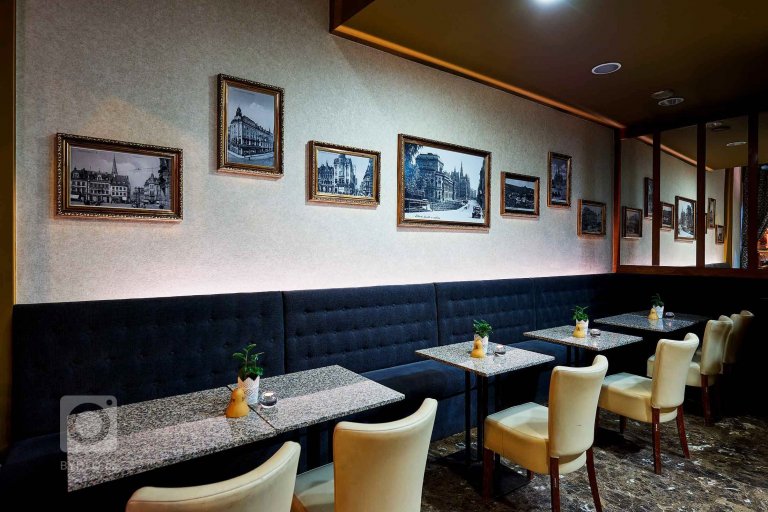 add picture to album