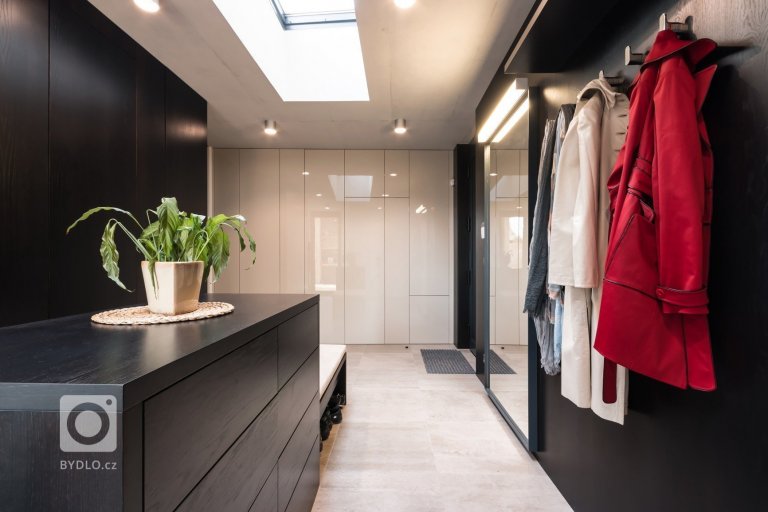 add picture to album