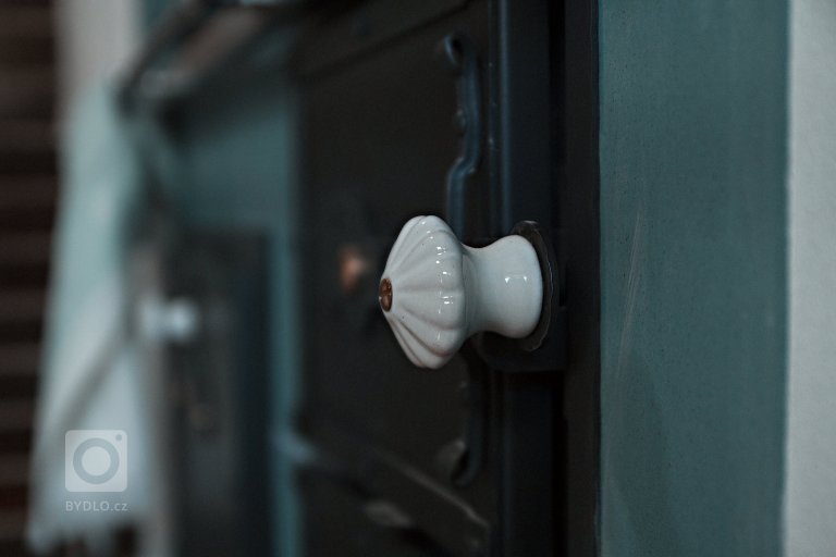 add picture to album