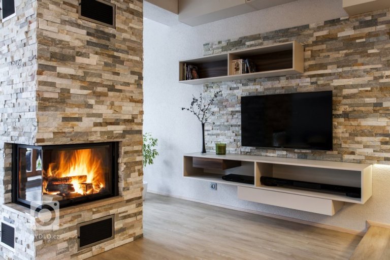 add picture to album