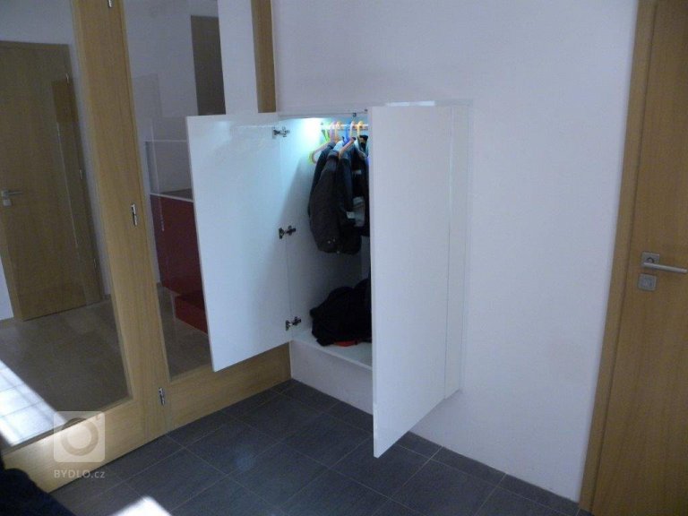 add picture to album