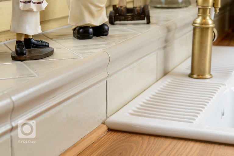 add picture to album