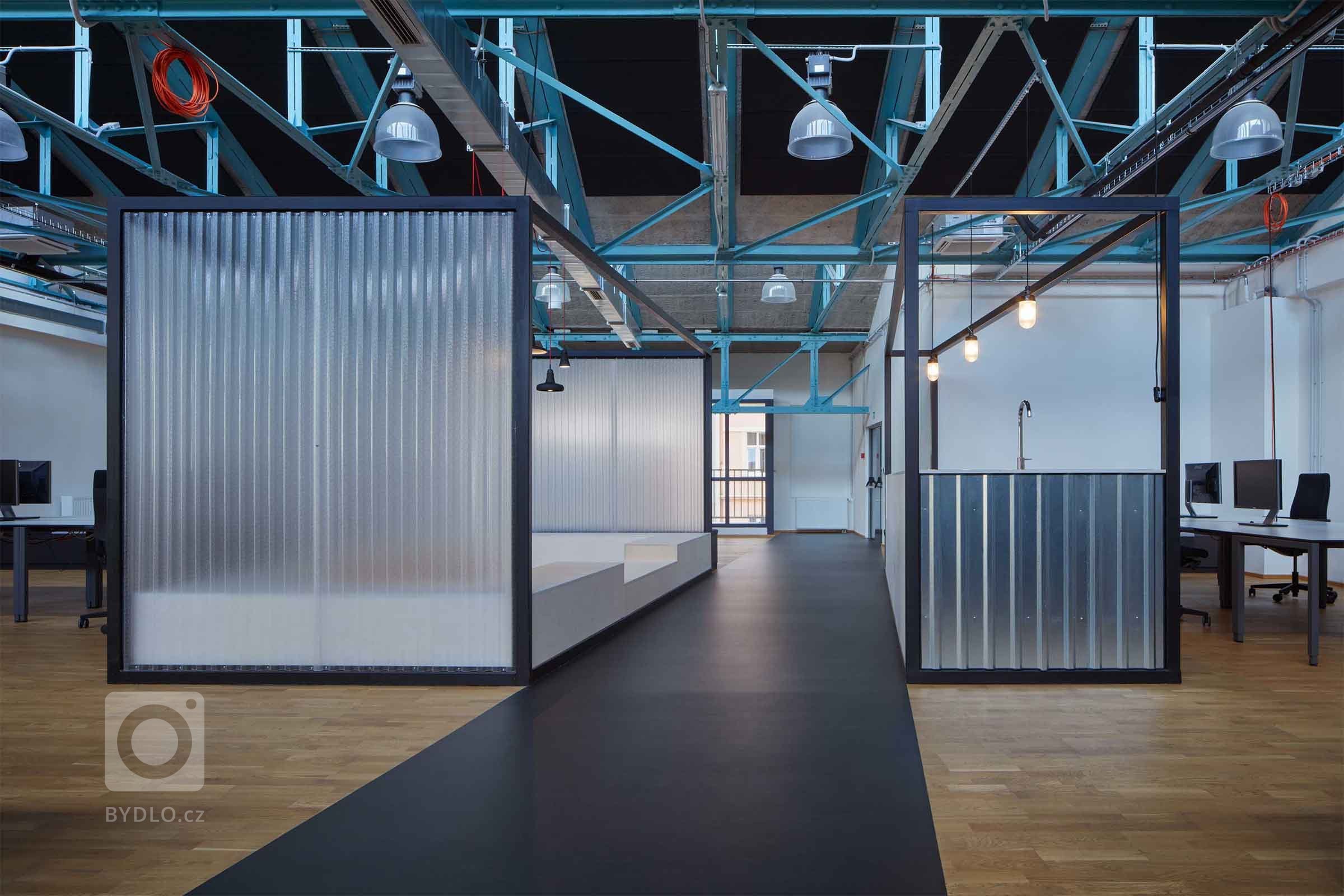 Ocenění Kanceláře roku 2018


Jak skloubit německou preciznost a českou živelnost? Nové administrativní prostory pro pražskou pobočku jedné z největších…