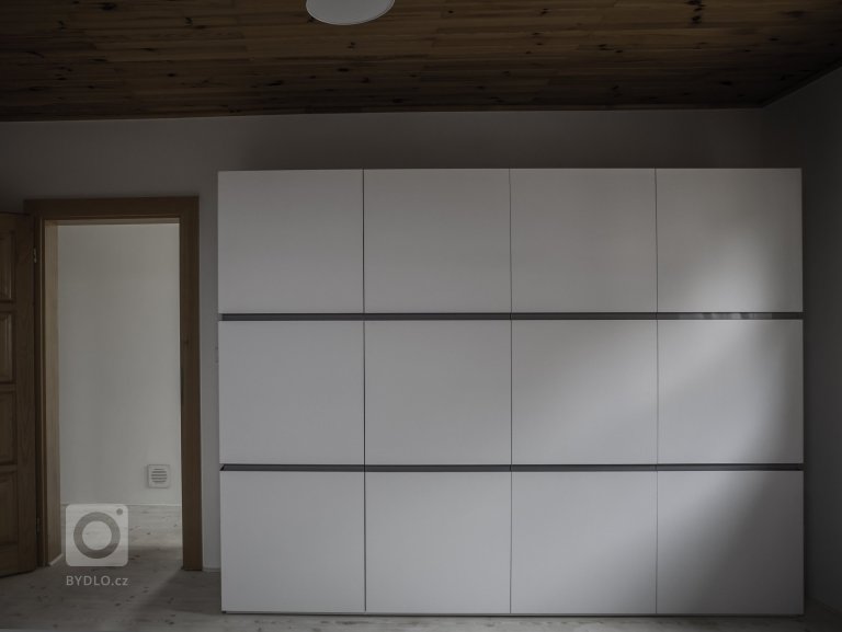 add picture to album