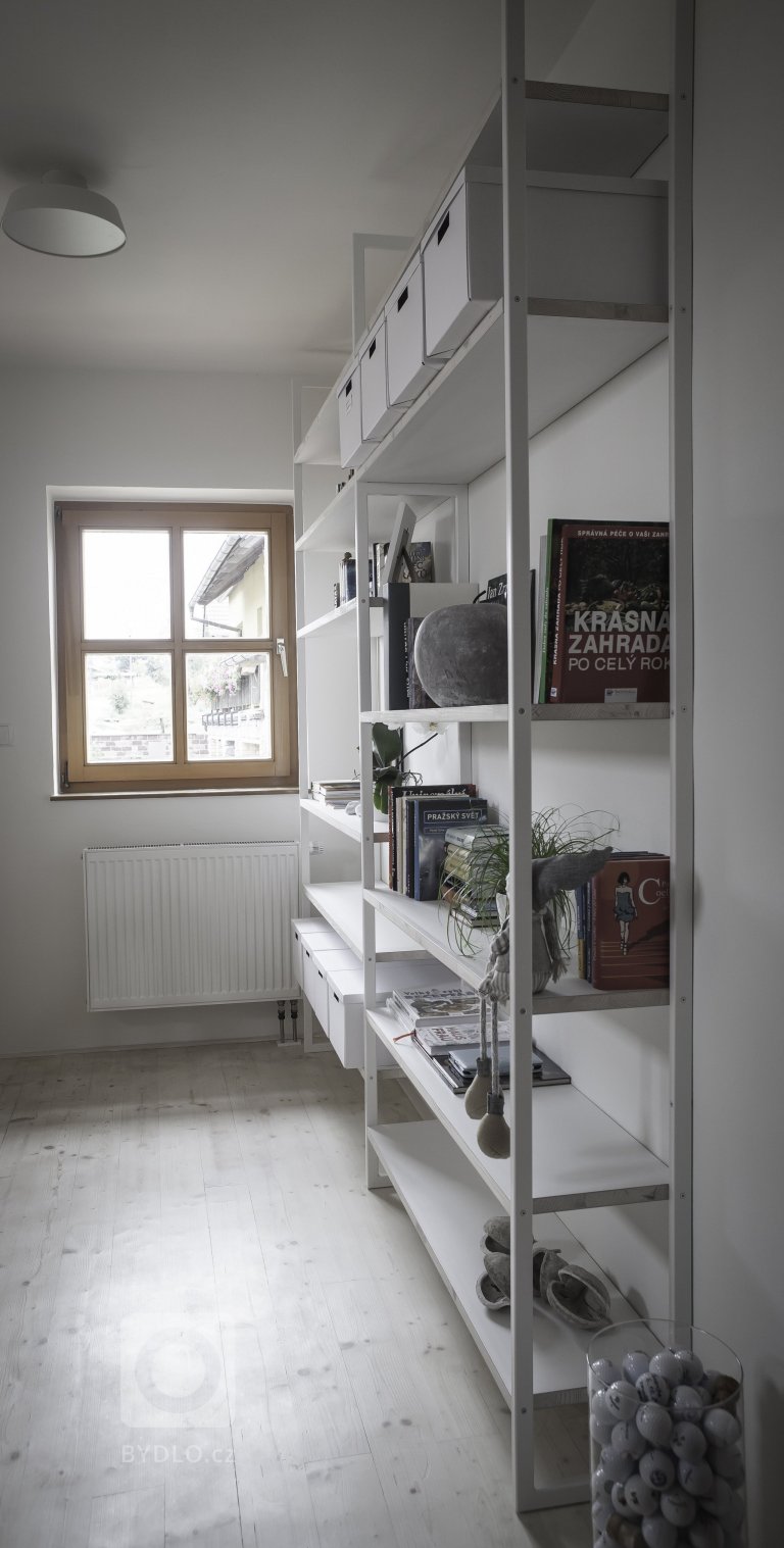 add picture to album