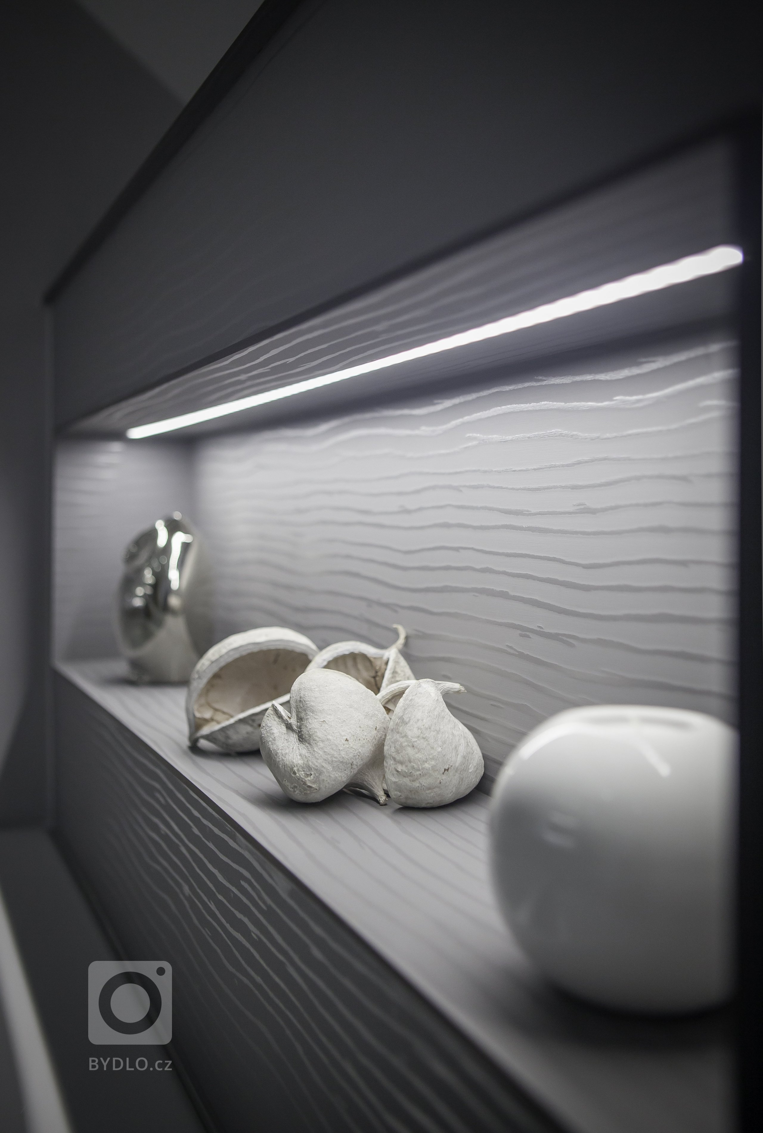 Vše začalo požadavkem na nábytek do koupelny. Nakonec LE BON navrhl a realizoval kompletní interiér. Protože v tomto domě byla už řada prvků, jako podlahy,…