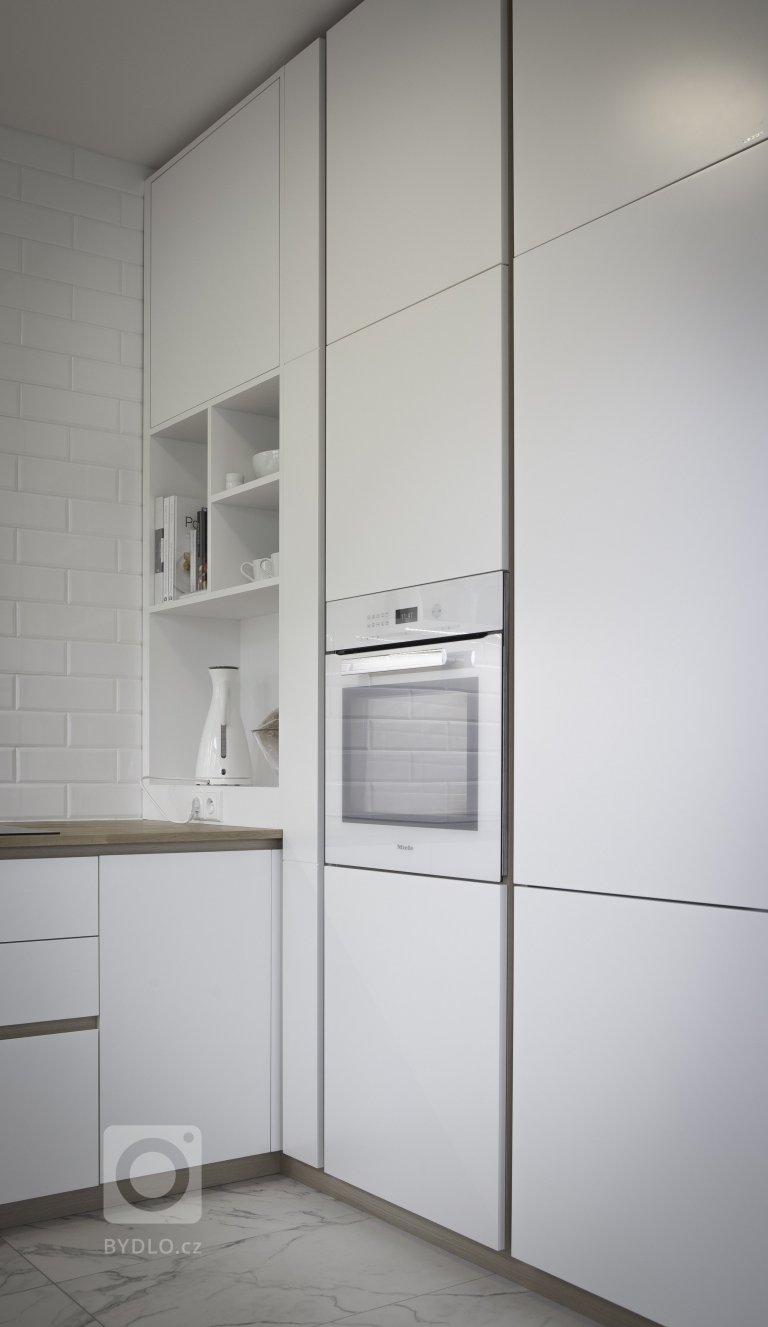 add picture to album