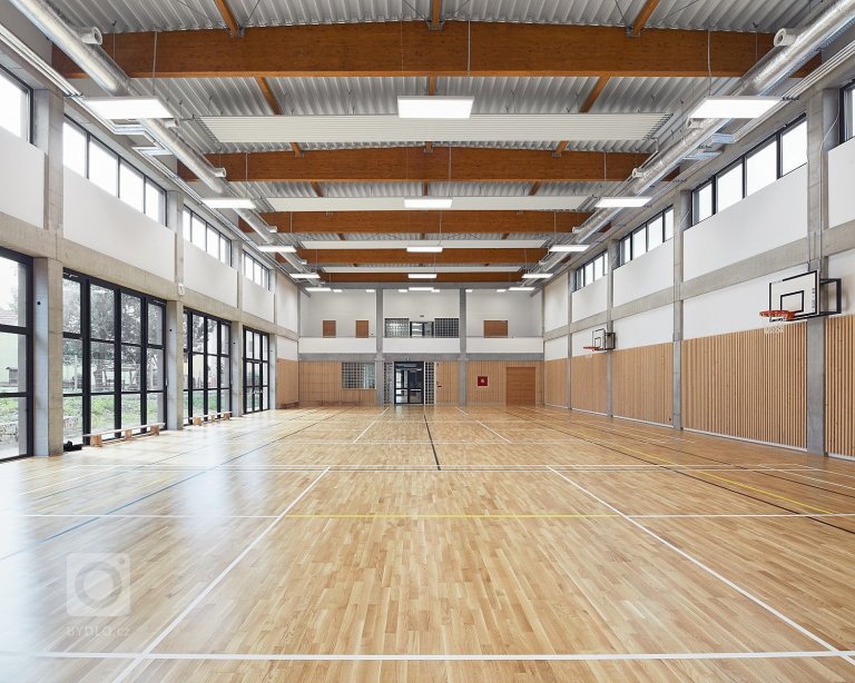 add picture to album