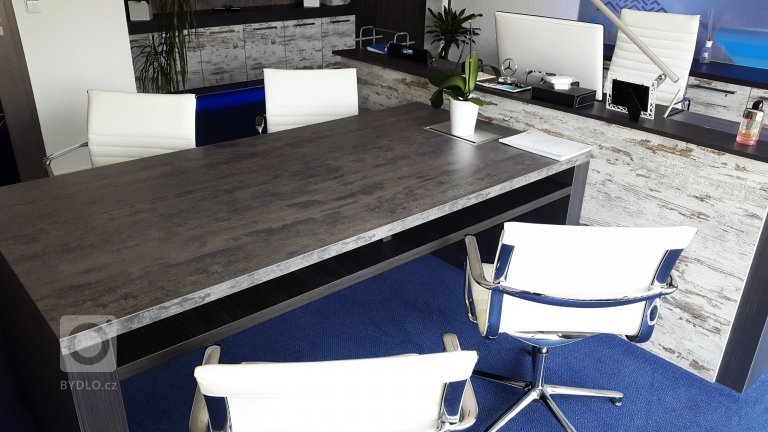 add picture to album