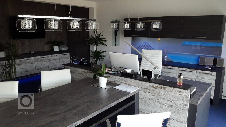 add picture to album