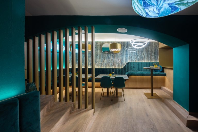 Divinero Bar