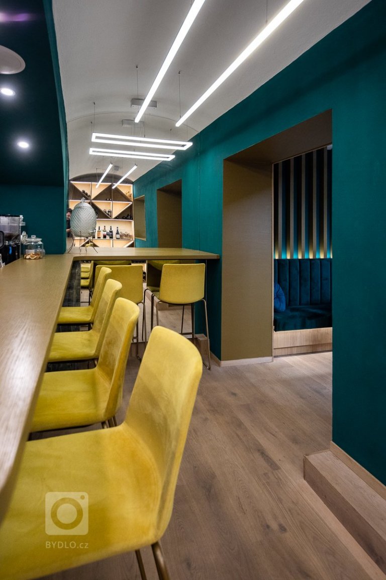 add picture to album