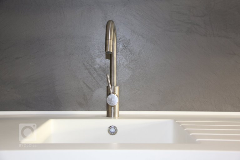 add picture to album