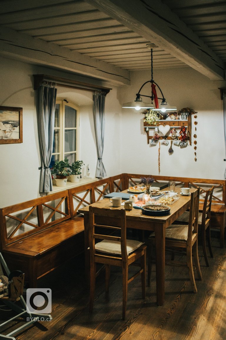 add picture to album